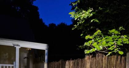 Disneyland Paris 6-person house - free parking