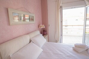 3 Schlafzimmer, Zimmersafe, Bügeleisen/Bügelbrett, Reisekinderbett