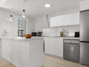 Fridge, microwave, oven, dishwasher