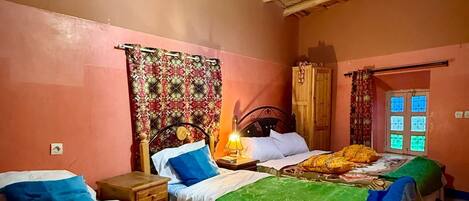 6 bedrooms, WiFi