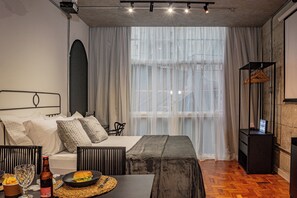 1 chambre, fer et planche à repasser, Wi-Fi, draps fournis