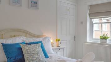 3 bedrooms, free WiFi, bed sheets
