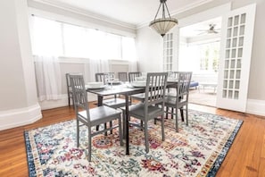 Dining - Walk to Restaurants - Trendy Lakeview Craftsman (Birmingham)