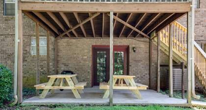 6 BR & 20 Mins to Downtown! Pool- Monterey Maison