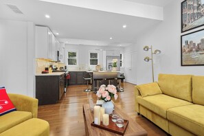 Interior - 6BR4Bth Parking/BOS/MIT/Harvard/TD Garden (Somerville)