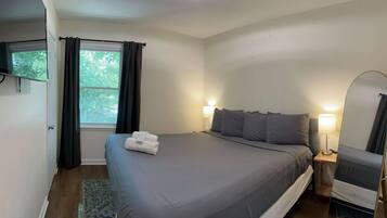 Iron/ironing board, travel cot, free WiFi, bed sheets