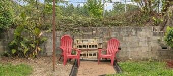 Uptown Apartment, Near Parks! The Bricks Unit 4