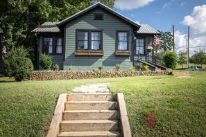 Exterior - Hiking Near Ruffner Mountains! East Lake Stunner (Birmingham)