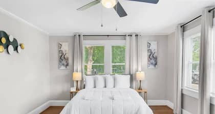 Renovated! Mins to BHM CrossPlex-Central Park Chic