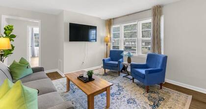 Mins to Hospital, Airport, & Dining- Rooms on Rose