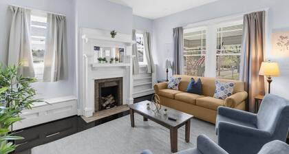 Near the Airport & Renovated! East Lake Craftsman