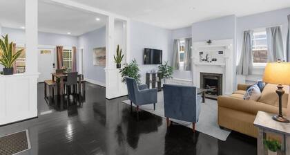 Near the Airport & Renovated! East Lake Craftsman