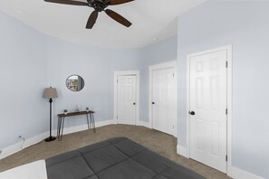 3 bedrooms, iron/ironing board, travel crib, free WiFi