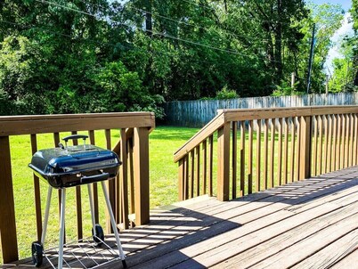 Great Location w/ Yard & Deck! - Bonita Bungalow