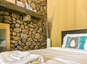 5 bedrooms, iron/ironing board, travel cot, free WiFi