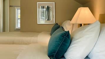 2 dormitoris, planxa i posts de planxar i un bressol de viatge