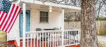 Charming Bungalow Northeast Nook