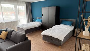 2 bedrooms, iron/ironing board, WiFi, bed sheets