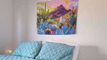 2 bedrooms, WiFi, bed sheets