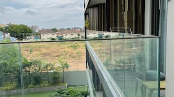 Deluxe Studio, Garden View | Terrace/patio