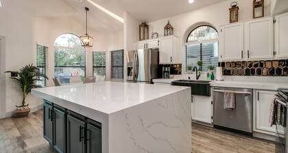 North Scottsdale 4 Bdrm w/Pool and Game Room!