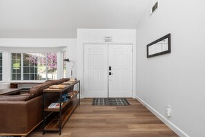 Interior - The Hangout House! Pool • Spa • BBQ • Game Zone (Mariposa)