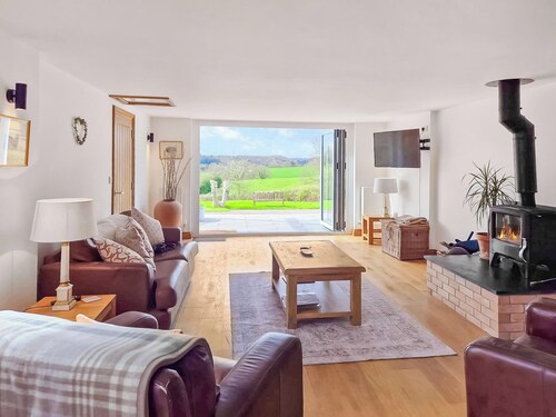 1 bedroom accommodation in Usk