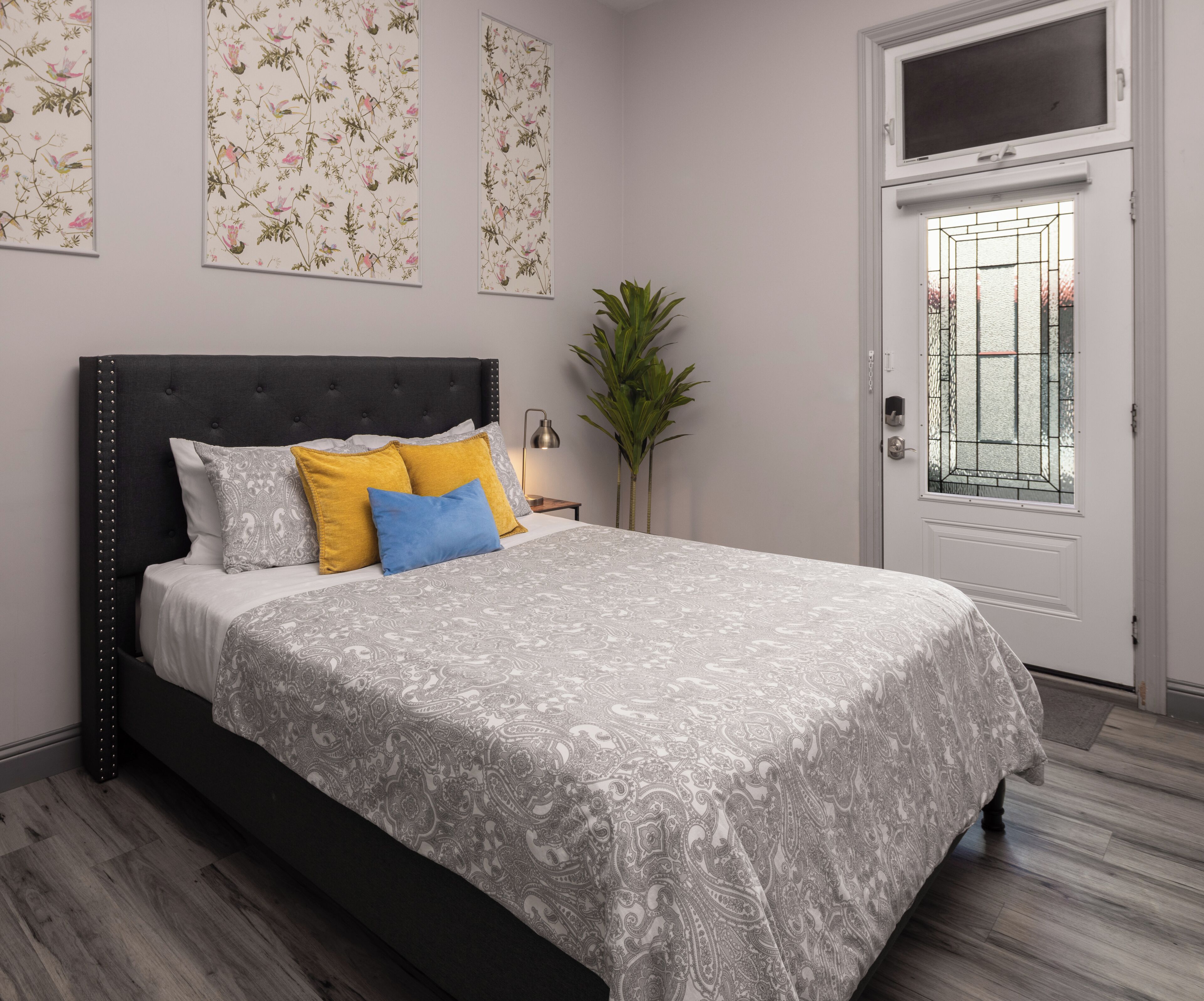 Standard Single Room, 1 Queen Bed, Courtyard Area