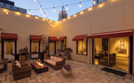 Courtyard. Oaktown Roost