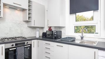 Fridge, microwave, oven, dishwasher