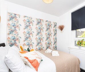 2 habitaciones, tabla de planchar con plancha y wifi gratis 
