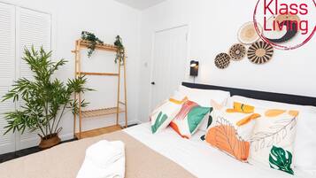 2 bedrooms, iron/ironing board, free WiFi, bed sheets