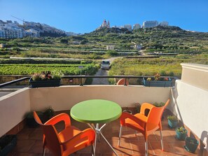 Apartment, 3 Bedrooms, Accessible, Balcony | Outdoor dining