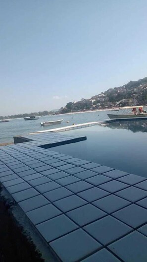 6 outdoor pools - Pousada ilha Bella  (Rio de Janeiro)