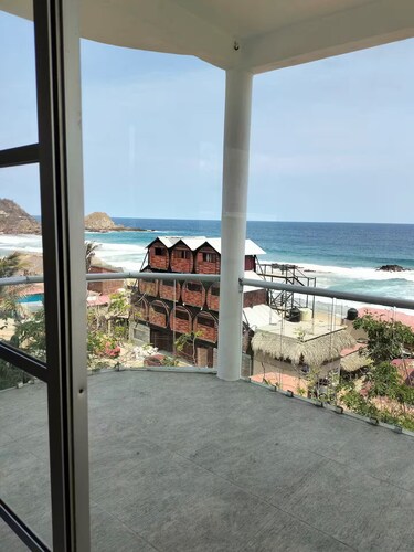 Grecas del mar house.