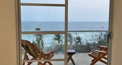 Grecas del mar house.