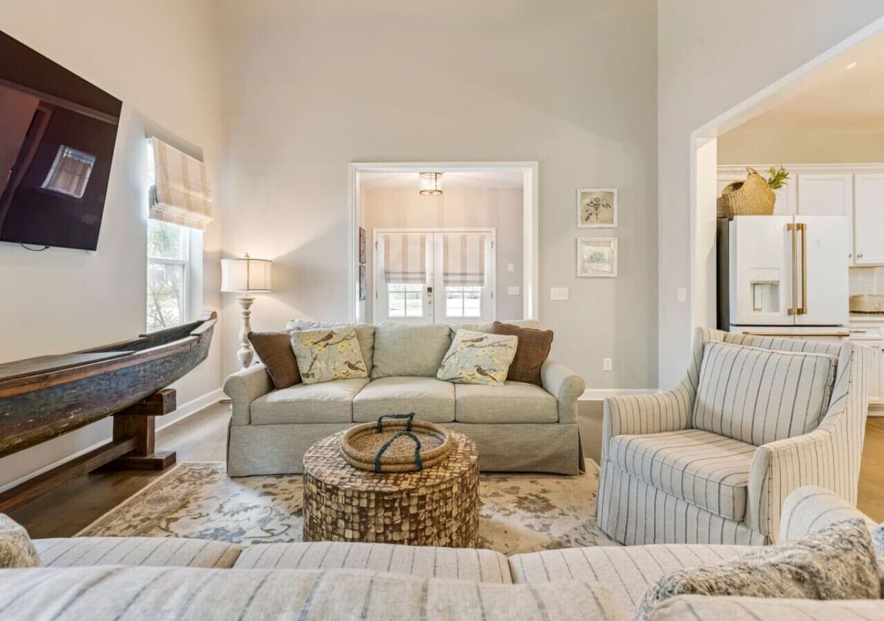 Televisión, chimenea y futbolito 