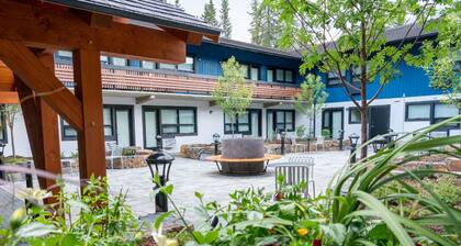 Quiet and Cozy Space in Banff!