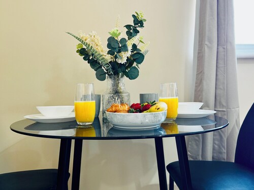 Modern 2BR Getaway | Close to Airport + Free Parking