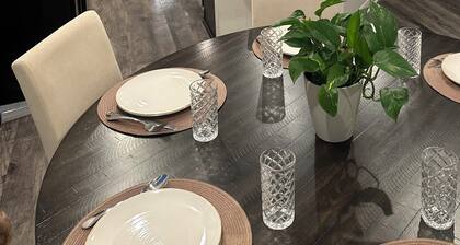 Spacious house great for indoor/outdoor gatherings in Bryan-College Station