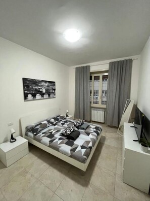 2 Schlafzimmer, Schreibtisch, WLAN, Bettwäsche