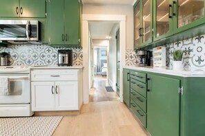 Microwave, oven, stovetop, dishwasher