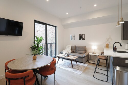 Unit 6: Studio /Queen +Sofa Bed in the heart of DC