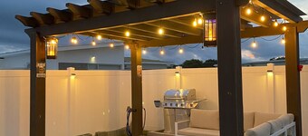 2-bedroom family-friendly house in Las Lajas-Chame with backyard and small pool.
