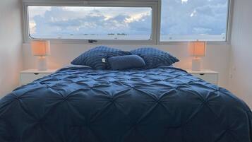 2 chambres, fer et planche à repasser, Wi-Fi, draps fournis