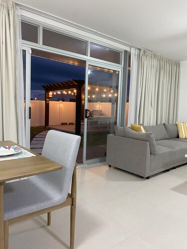 2-bedroom family-friendly house in Las Lajas-Chame with backyard and small pool.
