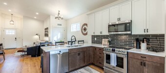 Historic Hillside Getaway