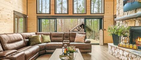 智能電視、DVD 播放機、足球機