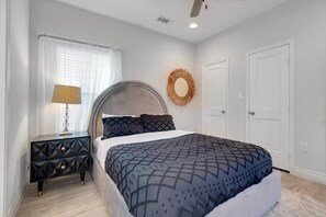 2 dormitorios, tabla de planchar con plancha, wifi y ropa de cama