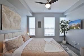 2 bedrooms, iron/ironing board, WiFi, bed sheets